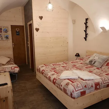 Apartment Sweet Mountain